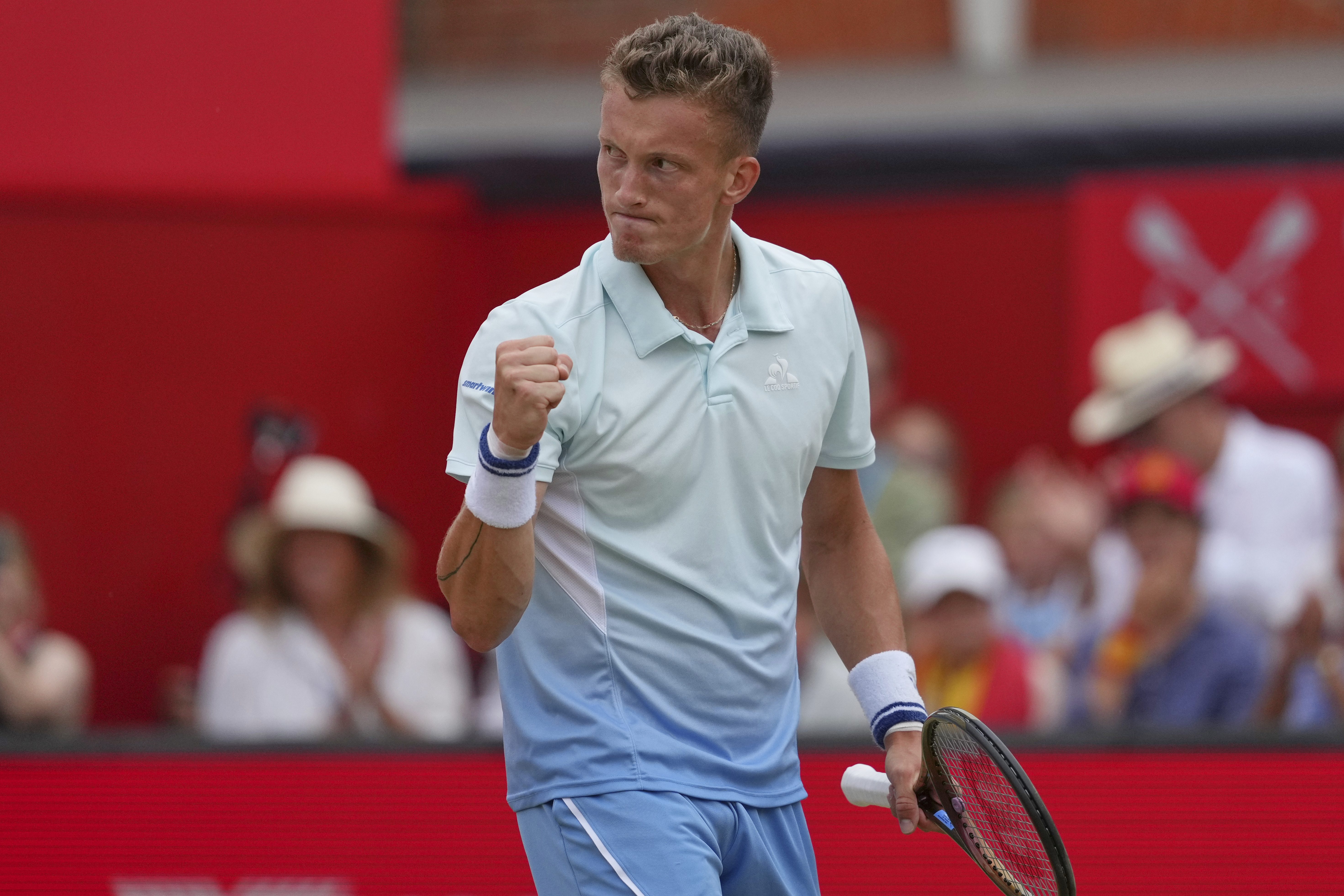 澳网碾压戴维斯杯，阿尔卡拉斯统治全场