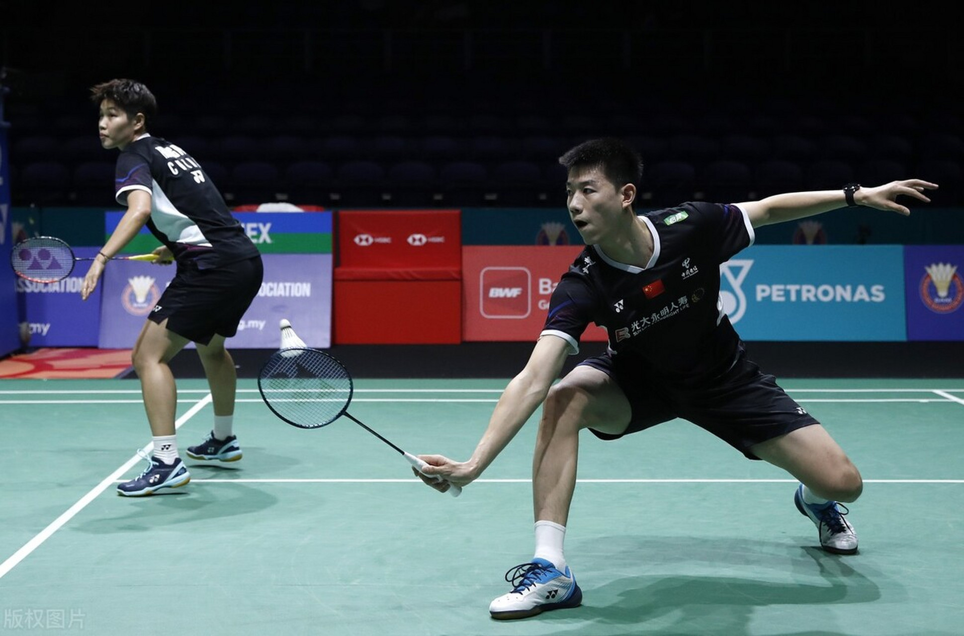 法国队鏖战日本队，安赛龙扛起全队