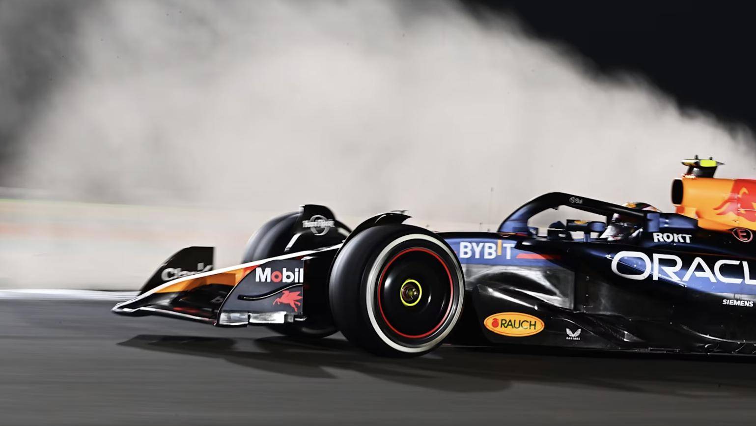 梅赛德斯险胜迈凯伦，佩雷兹带队取胜