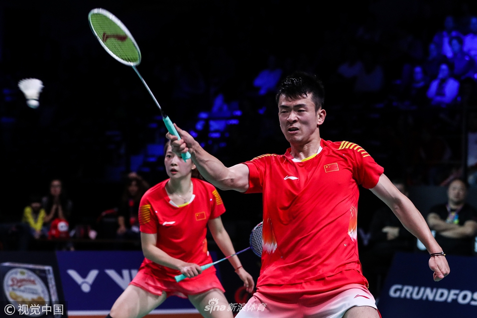 法国队逆转丹麦队，郑思维点燃赛场