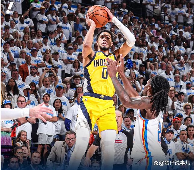 新疆队横扫太阳,西亚卡姆点燃赛场 新疆队横扫太阳,西亚卡姆点燃赛场